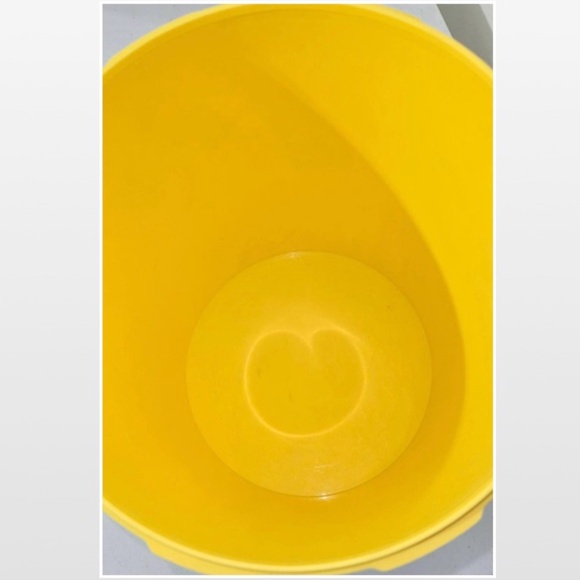 VTG 70s Tupperware Container Large Servalier Yellow Round Storage W/ Lid 1339-1 - Picture 11 of 14